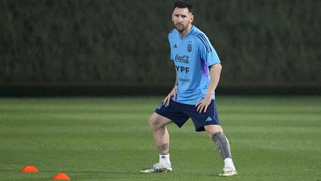 messi,-un-espectador-de-lujo-en-la-practica-de-argentina-luego-del-desahogo-ante-mexico