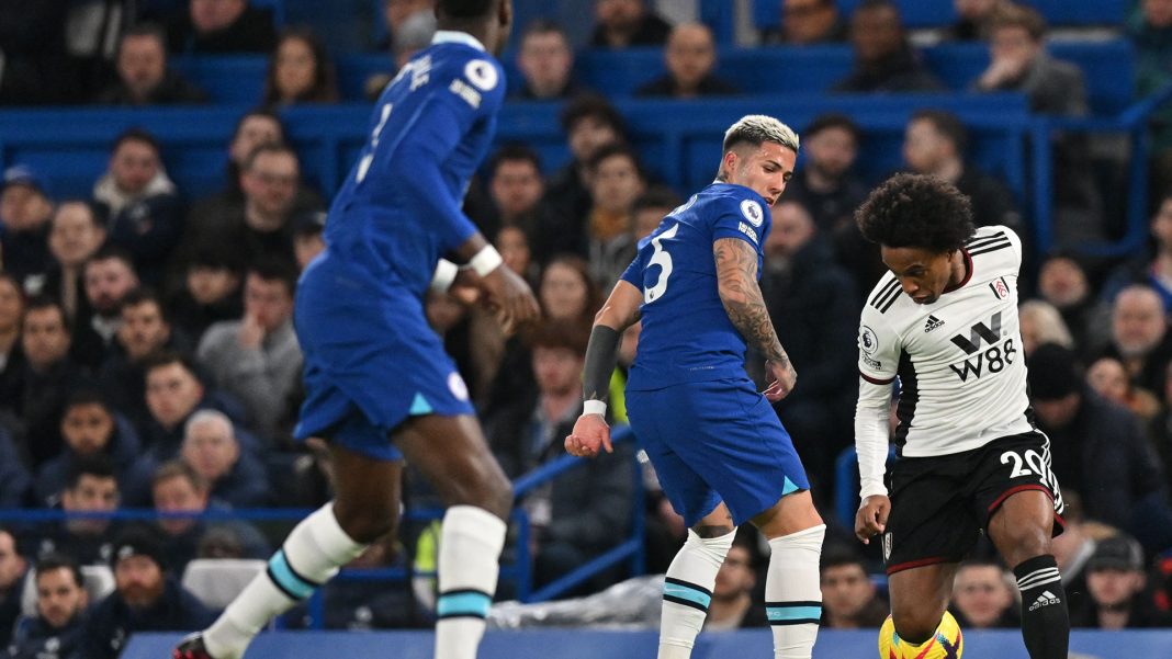 enzo-fernandez-desplego-su-tecnica-en-un-buen-debut-en-el-chelsea